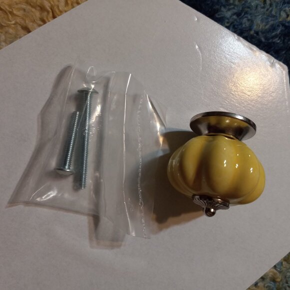 Ceramic Yellow Pumpkin Shape Cabinet Knob - Picture 4 of 4